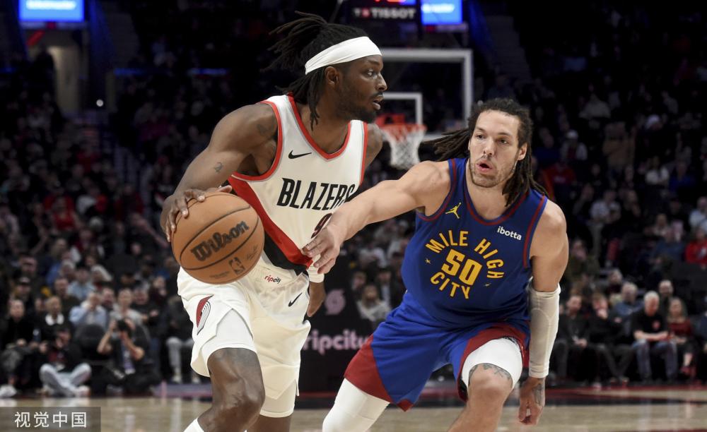 场上表现亮 场上表现亮